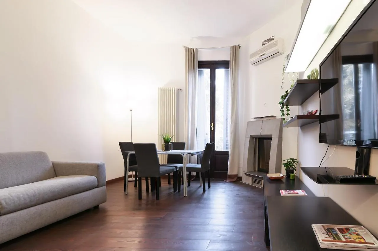 Elegant Apartment In Porta Romana - Tiraboschi Milánó