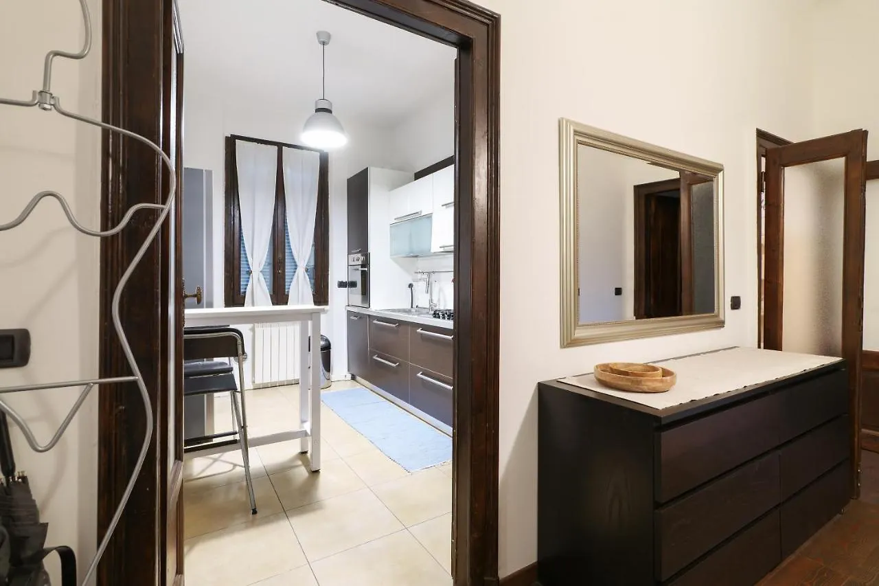 Elegant Apartment In Porta Romana - Tiraboschi Milánó