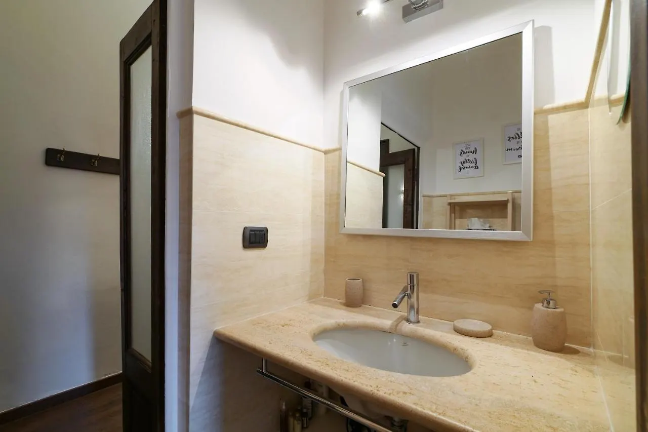 Elegant Apartment In Porta Romana - Tiraboschi Milánó 0*,  Olaszország