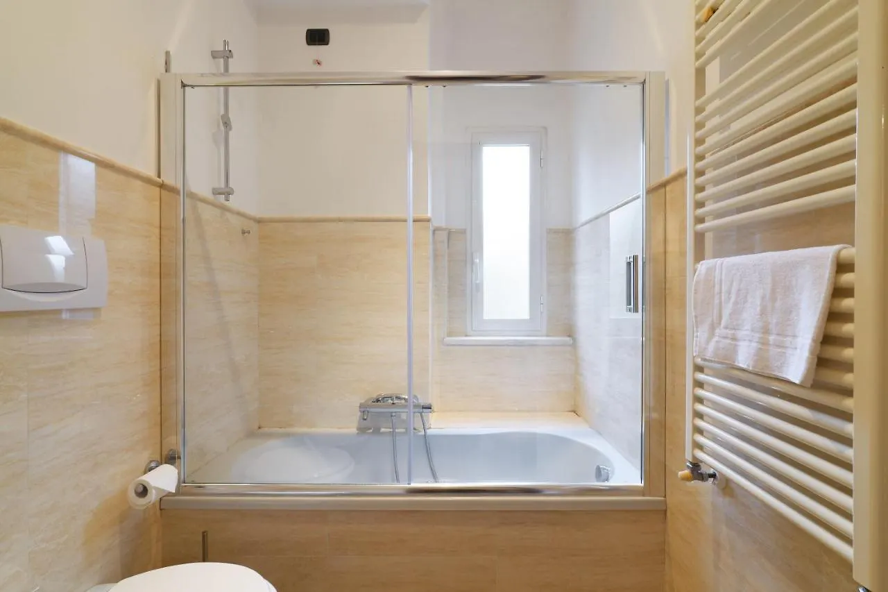 Elegant Apartment In Porta Romana - Tiraboschi Milánó